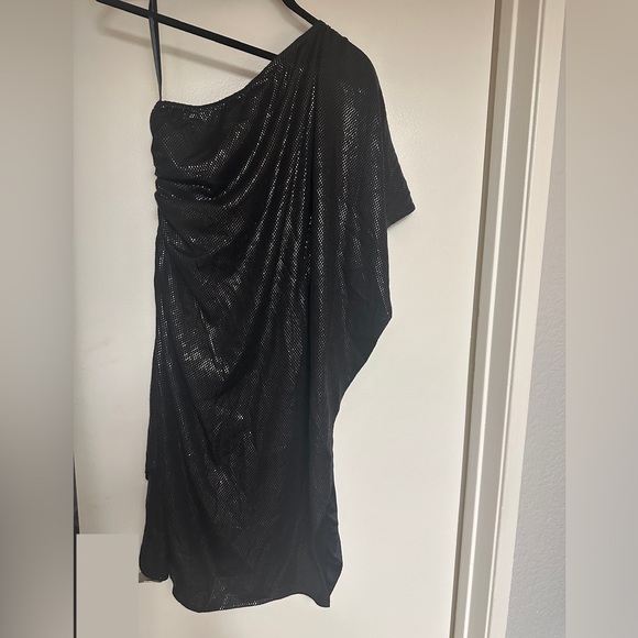 NWT 🖤 Gorgeous St John one shoulder sparkly dress - Picture 3 of 8